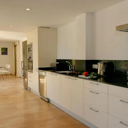 Sleeps 8 Pool Air Con Wifi Βίλα
