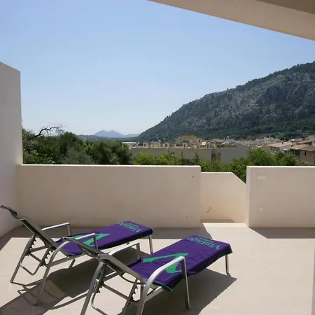 Sleeps 8 Pool Air Con Wifi